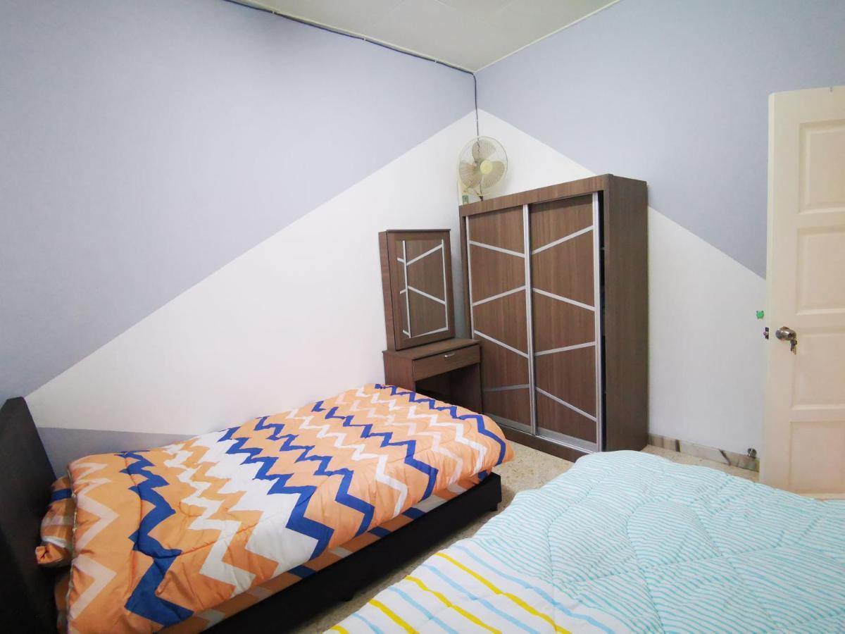 Bagan Terrace House Near To Sunway Carnival Mall, Seberang Jaya Villa Butterworth Exteriör bild