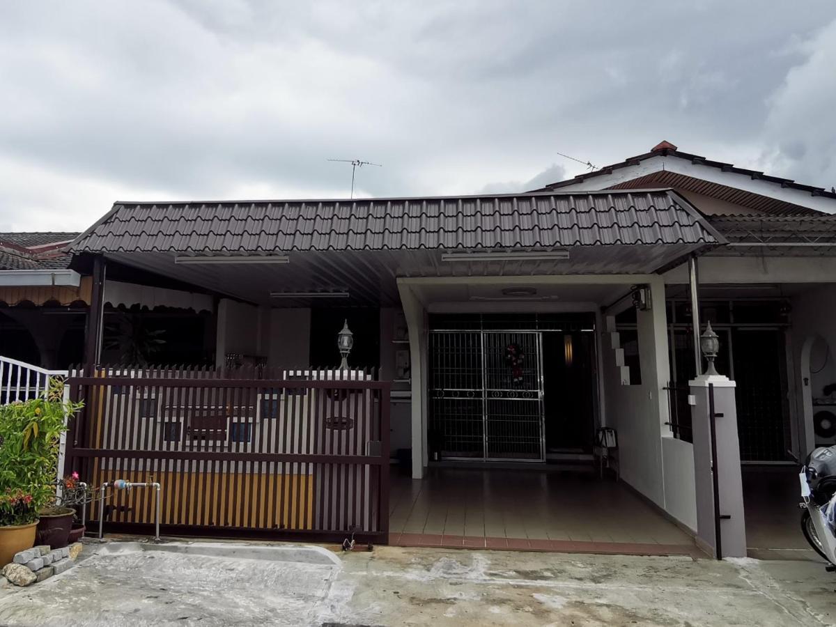 Bagan Terrace House Near To Sunway Carnival Mall, Seberang Jaya Villa Butterworth Exteriör bild